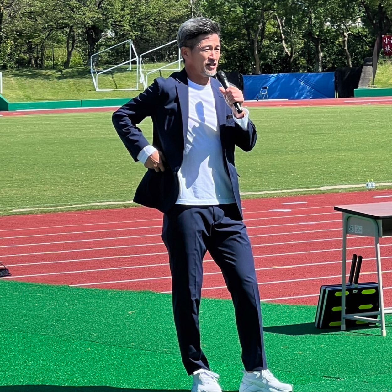 オーダースーツ　4着セット　日本製 オーダースーツ(高級服地・高級仕立SUPER120S) 《 スーツ